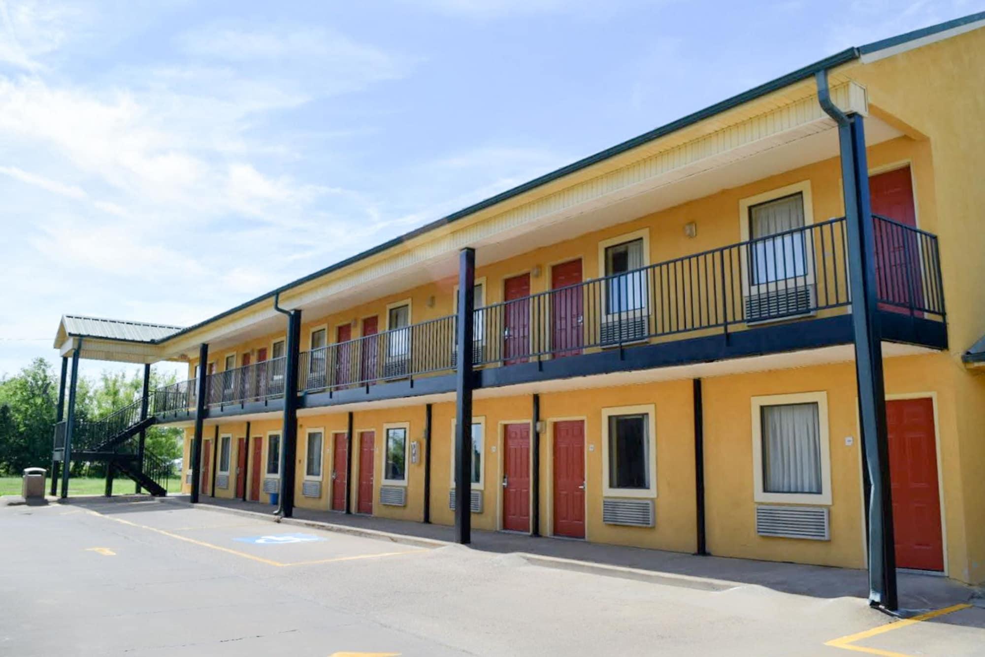 Econo Lodge Jonesboro Bagian luar foto