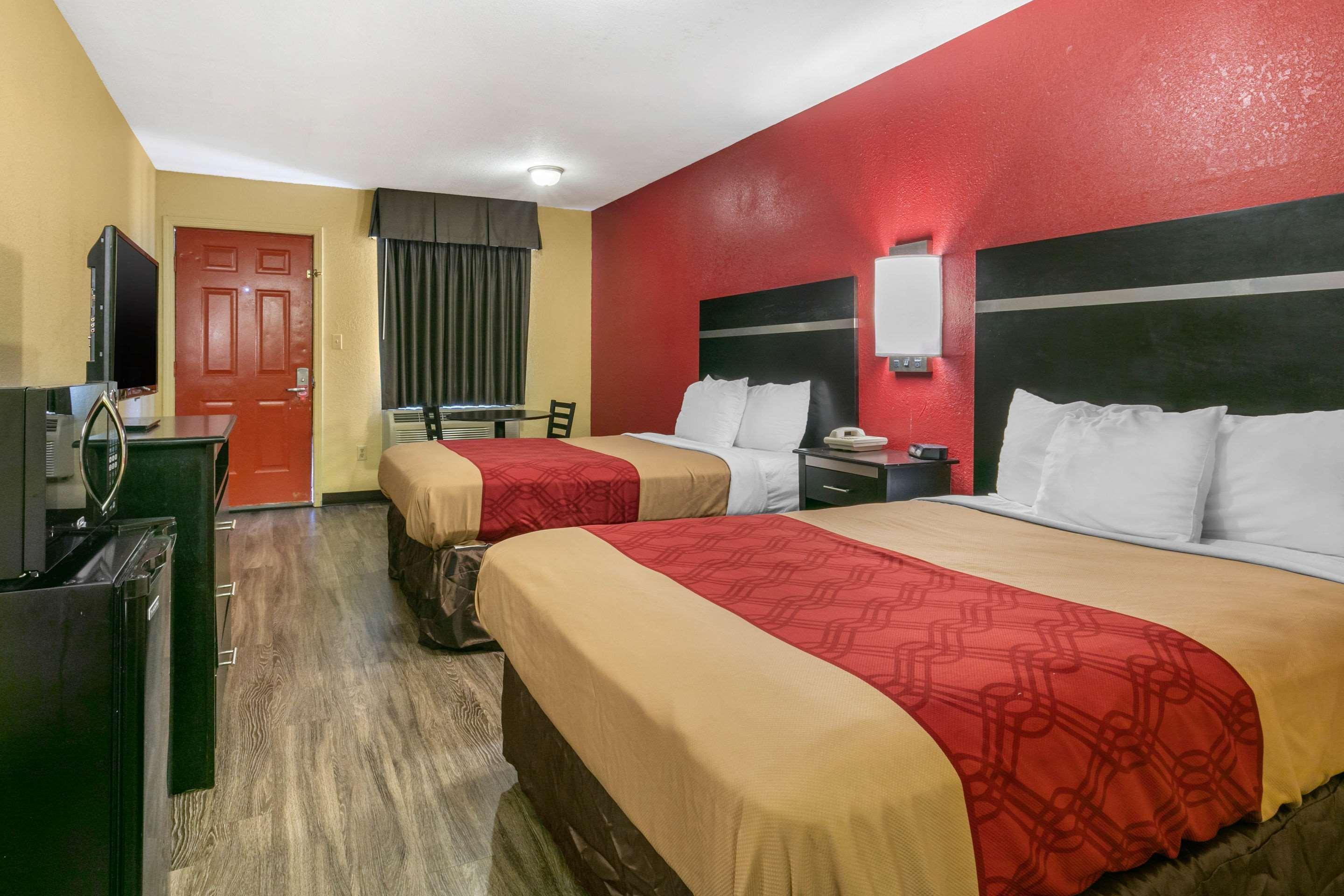 Econo Lodge Jonesboro Bagian luar foto