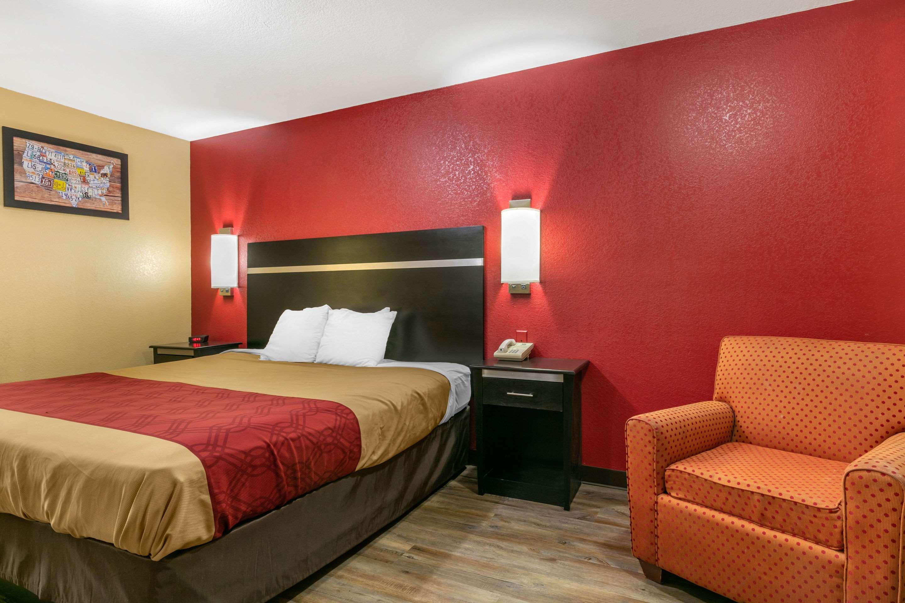Econo Lodge Jonesboro Bagian luar foto
