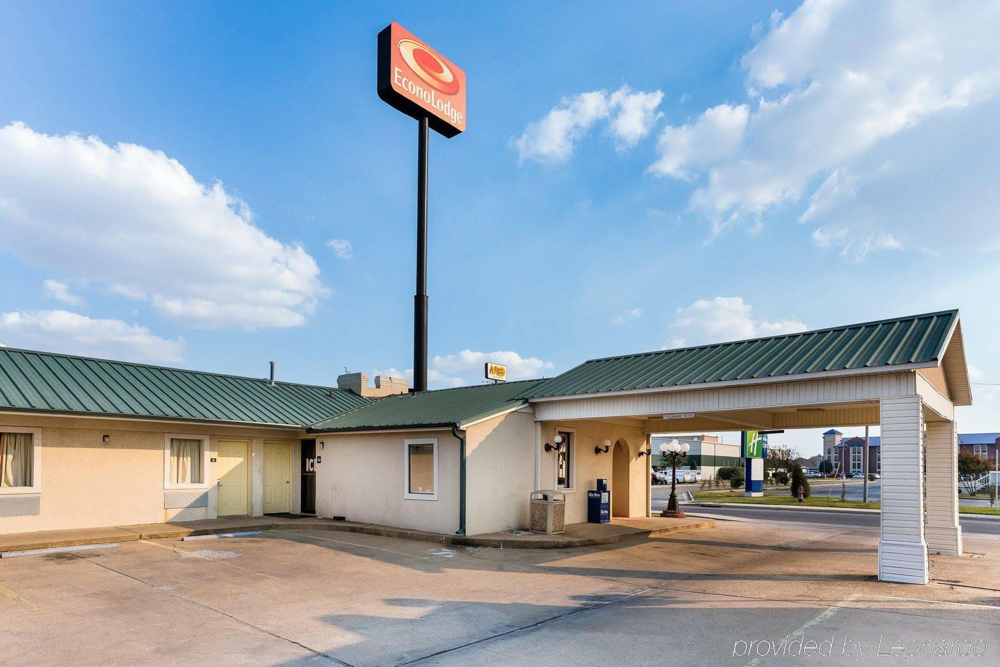 Econo Lodge Jonesboro Bagian luar foto